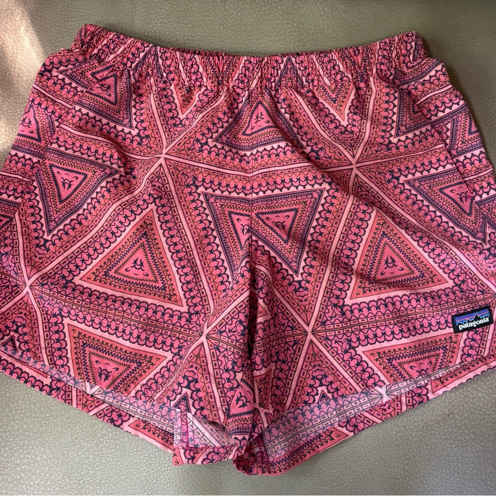 Patagonia Geometric Patterned Baggies Shorts - Picture 3 of 5